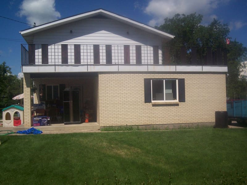 Pearland-area home with a shingle roof